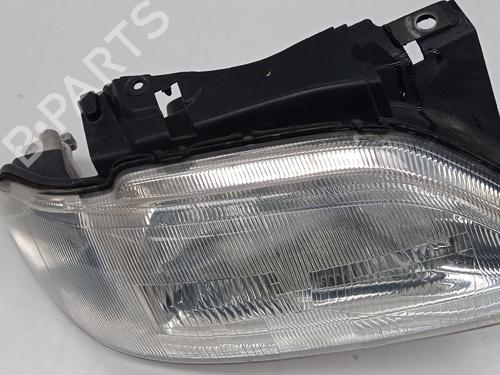Used Right headlight CITROËN XSARA (N1) 1.9 TD (90 hp) 30642579