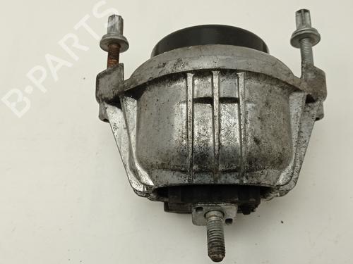 Used Engine mount BMW 3 Touring (E91) 320 d (163 hp) 24653644