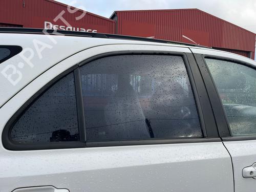 Used Rear right window mechanism KIA SORENTO I (JC) [2002-2011]  31946983