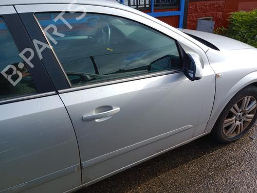 Dør højre fortil OPEL ASTRA H (A04) [2004-2014]  31979358