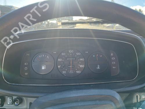 Used Instrument cluster PEUGEOT 505 (551A) 2.5 Diesel (69 hp) 30874248