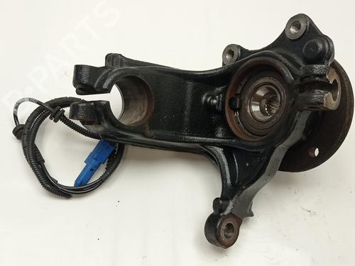 Used Left front steering knuckle CITROËN C4 CACTUS 1.2 THP 110 (110 hp) 26914541