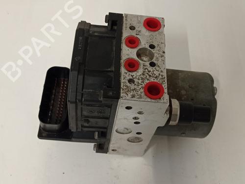 Used ABS pump TOYOTA AVENSIS (_T25_) 2.2 D-4D (ADT251_, ADT251R) (150 hp) 19515499