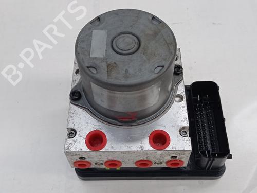 Used ABS pump KIA SPORTAGE III (SL) 1.7 CRDi (116 hp) 31686631