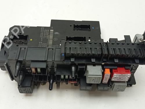 Used Fuse box MERCEDES-BENZ C-CLASS (W204) C 200 CDI (204.001) (136 hp) 31380441