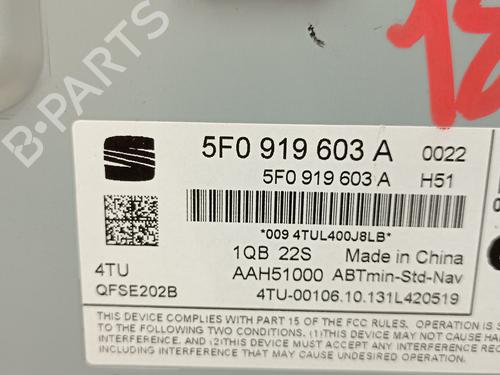 Display monitor SEAT LEON (5F1)  | BP28541136C48