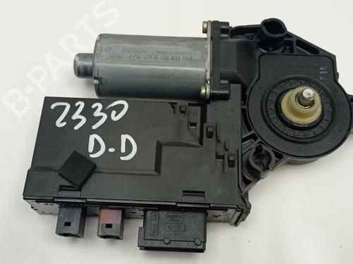 Right front window motor PEUGEOT 307 Break (3E) 2.0 HDI 110 | BP30259228E20 