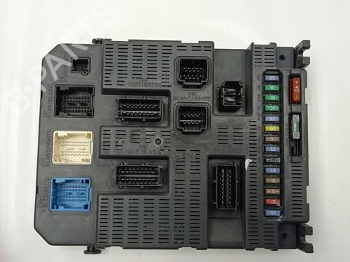 Used Fuse box Fuse box PEUGEOT EXPERT Tepee (VF3X_) 2.0 HDi 120 (120 hp) 34631947 34631947