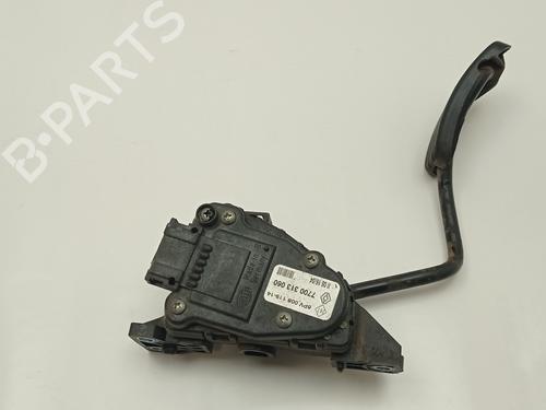 Used Pedal RENAULT TRAFIC II Platform/Chassis (EL) 1.9 dCi 100 (EL0C) (101 hp) 30387958