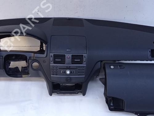 Dashboard MERCEDES-BENZ C-CLASS (W204) C 200 CDI (204.001) | BP31584933C46 