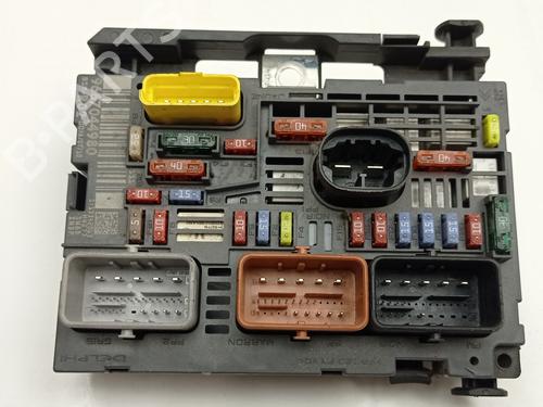 Fuse box CITROËN C5 III (RD_) | BP37151686E1 - Image 2