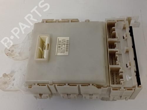 Used Fuse box TOYOTA AURIS (_E15_) [2006-2012]  9853659
