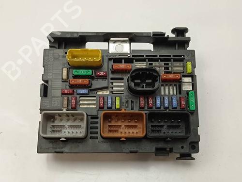 Used Fuse box Fuse box PEUGEOT 5008 (0U_, 0E_) [2009-2017] 39718646 39718646
