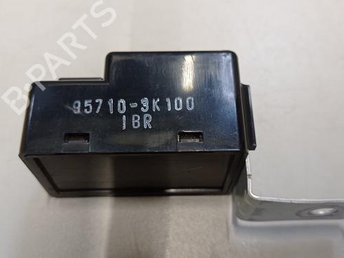 Used Electronic module KIA SPORTAGE III (SL) 1.7 CRDi (116 hp) 10778831
