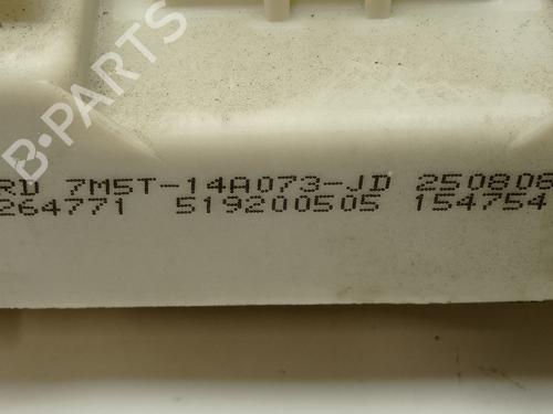 Fuse box FORD KUGA I  | BP29304475E1 