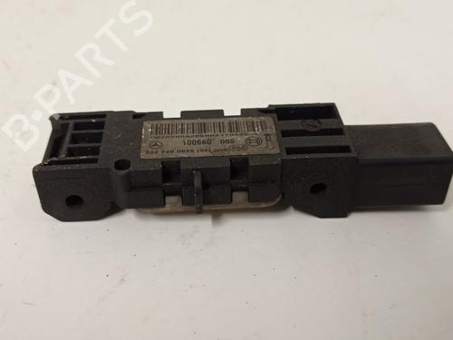 Used Electronic sensor MERCEDES-BENZ S-CLASS (W220) S 320 (220.065, 220.165) (224 hp) 7837240