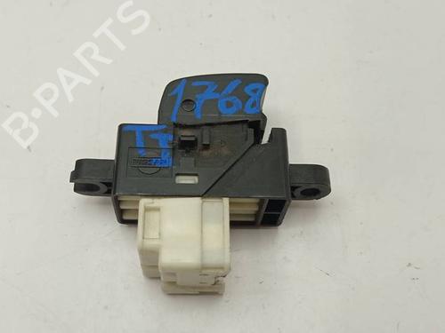 Used Left rear window switch Left rear window switch 39243606 39243606