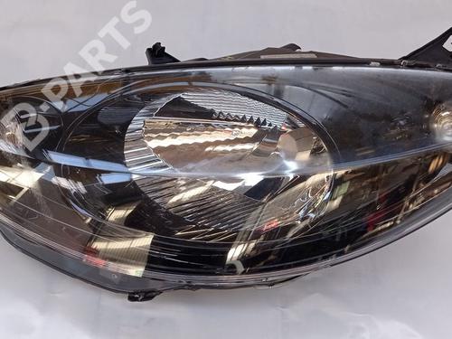 Used Right headlight Right headlight PEUGEOT 1007 (KM_) 1.6 16V (109 hp) 10213262 10213262