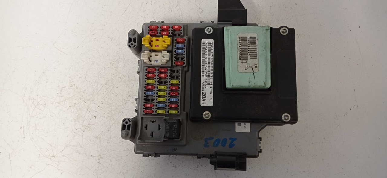 Fuse box JEEP CHEROKEE (KJ) 2.5 CRD 4x4 P56010420AH ...