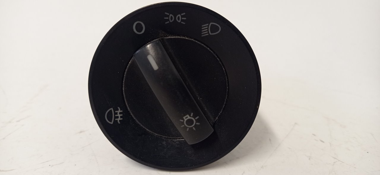 Switch VW POLO (9N_) 1.2 12V 7837153 BParts