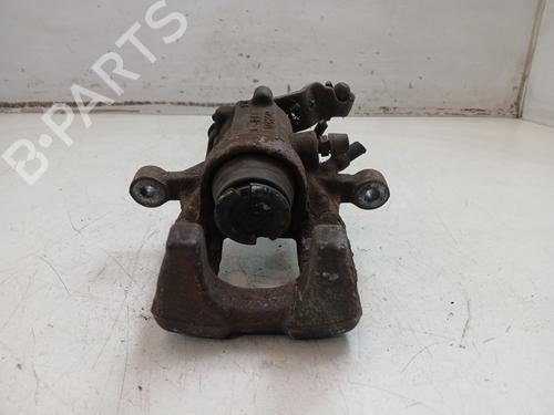right-front-brake-caliper-vw-touran-1t3-2010-2011-2012-2013-2014-2015-2016-38530282 main image