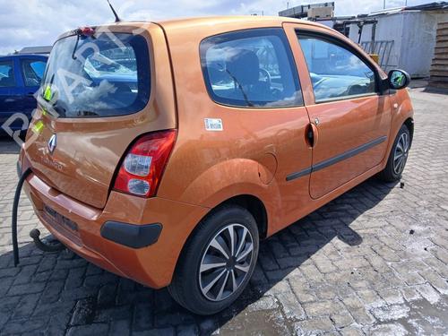 fuel-flap-renault-twingo-ii-cn0_-2007-36932460 main image