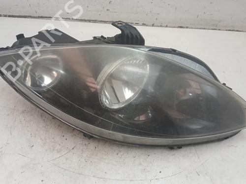 right-headlight-seat-leon-1p1-2005-2006-2007-2008-2009-2010-2011-2012-2013-36930404 main image