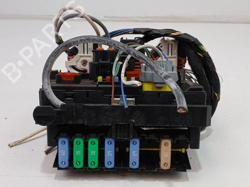 Used Fuse box Fuse box 36923909 36923909