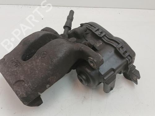 Pinza freno trasera derecha Pinza freno trasera derecha MERCEDES-BENZ A-CLASS (W176) A 180 (176.042) (122 hp) 37435701 37435701