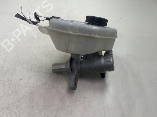 Used Brake master cylinder Brake master cylinder JAGUAR XE (X760) 2.0 D (163 hp) 39943637 39943637