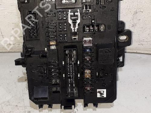 Used Fuse box Fuse box 36918117 36918117