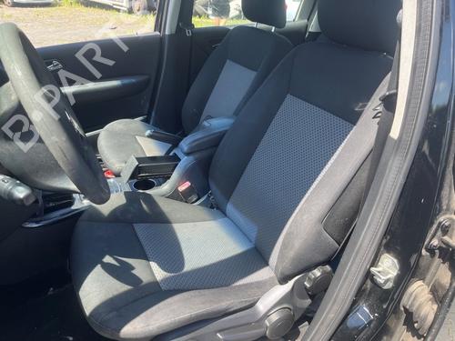 Used Front left seatbelt Front left seatbelt 37231920 37231920