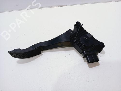 pedal-skoda-karoq-nu7-nd7-2017-36921597 main image