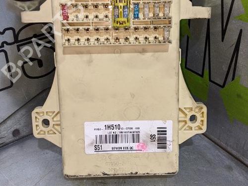 Used Fuse box Fuse box 36928210 36928210