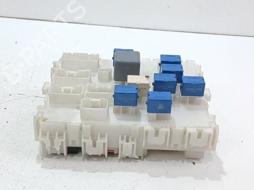 Used Fuse box Fuse box 36923156 36923156