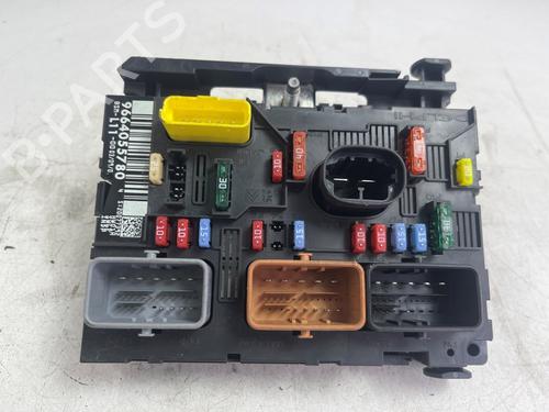 Used Fuse box Fuse box 36928424 36928424