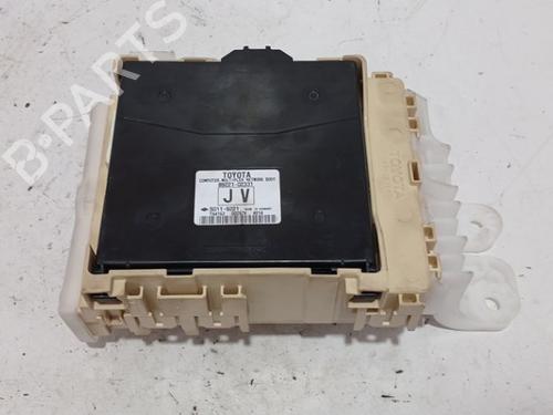 control-unit-toyota-auris-estate-_e18_-2013-2014-2015-2016-2017-2018-36925207 main image