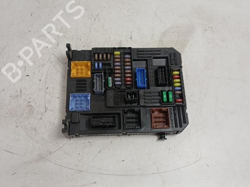 Used Fuse box Fuse box 36928083 36928083