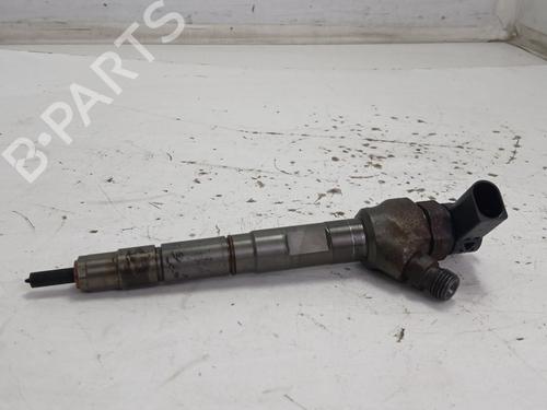 injector-vw-golf-vii-5g1-bq1-be1-be2-2012-2013-2014-2015-2016-2017-2018-2019-2020-2021-36926215 main image