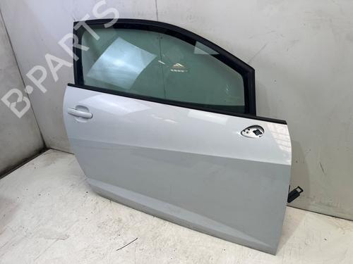 Used Right front door Right front door 38614460 38614460