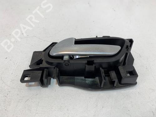 Interior handle PEUGEOT 2008 I (CU_) 1.2 THP 110 / PureTech 110 | BP36918351I7 - Image 3