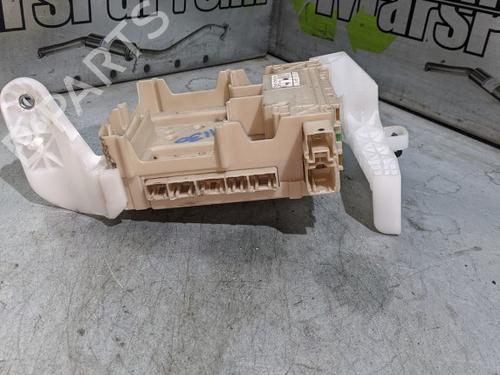 Used Fuse box Fuse box 36918766 36918766