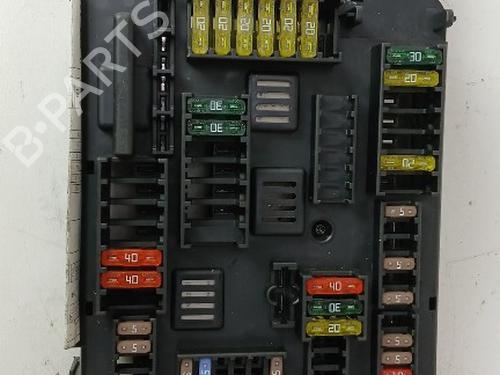 Used Fuse box Fuse box 36925892 36925892