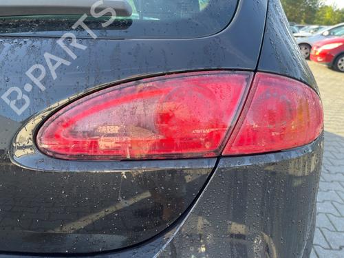 Used Right taillight Right taillight 39494659 39494659