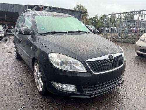 Used Front wipers mechanism Front wipers mechanism SKODA ROOMSTER (5J7) 1.2 TSI (86 hp) 40299135 40299135