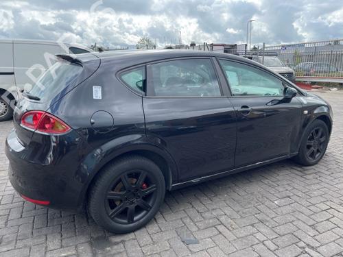 Used Fuel flap Fuel flap SEAT LEON (1P1) 1.6 (102 hp) 40530535 40530535