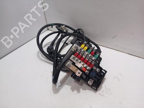 Fuse box TESLA MODEL S (5YJS) 85D AWD | BP36922849E1 - Image 5