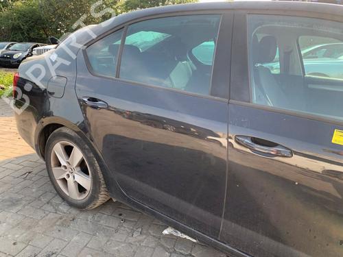Used Right rear door Right rear door 38721933 38721933