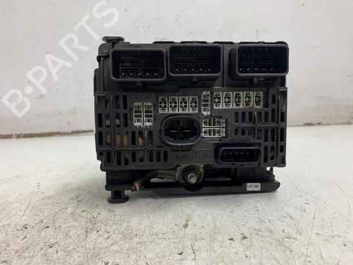 Used Fuse box Fuse box 36929778 36929778