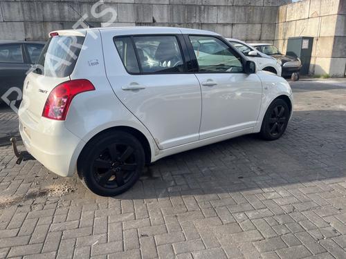 Gebläsemotor für Gebläsemotor SUZUKI SWIFT III (MZ, EZ) 1.3 (RS413, ZC11S) (92 hp) 39885598 39885598